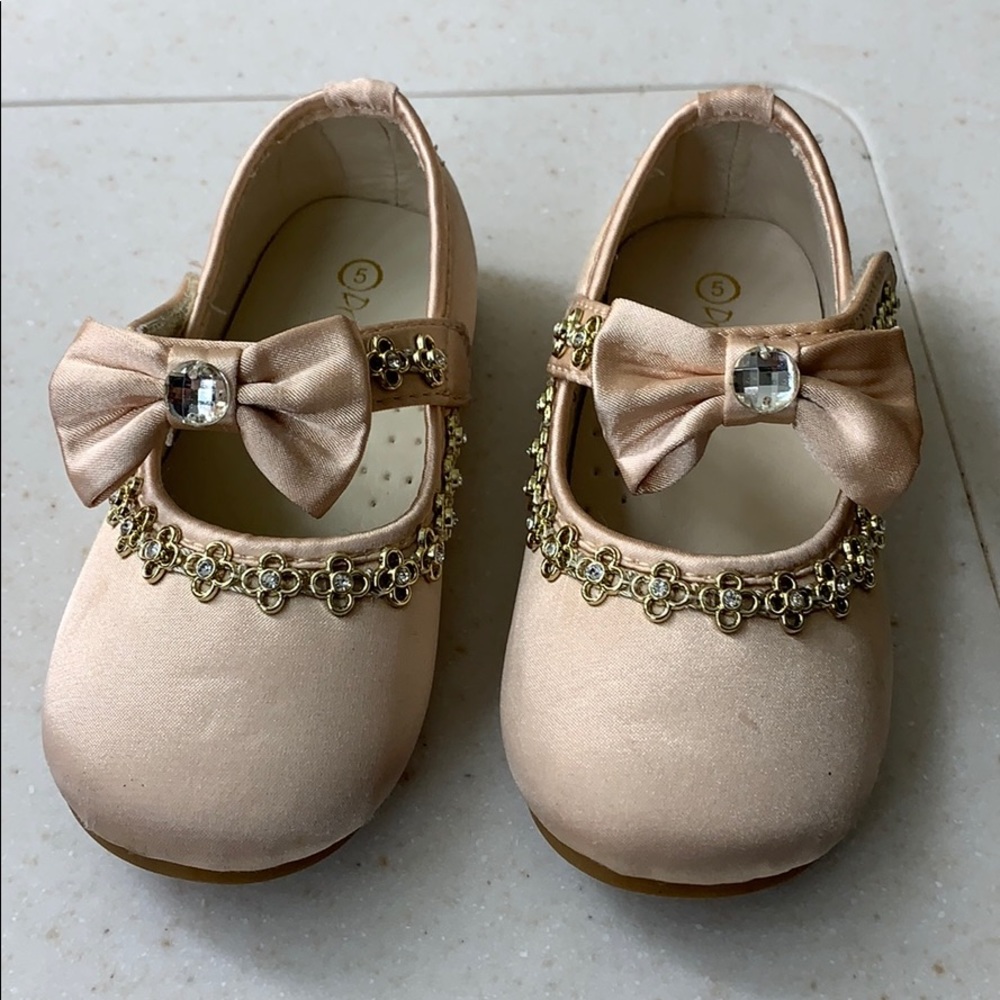 Gold Velcro strap size five toddler slippers